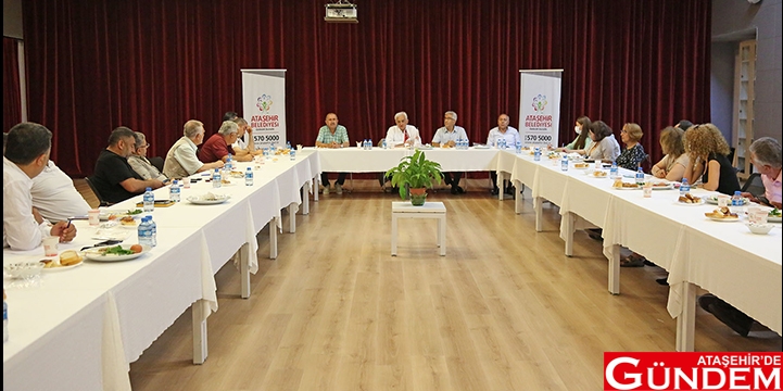 KADEMELİ NORMALLEŞME SONRASI MUHTARLAR TOPLANDI KADEMELİ NORMALLEŞME SONRASI MUHTARLAR YENİDEN TOPLANDI